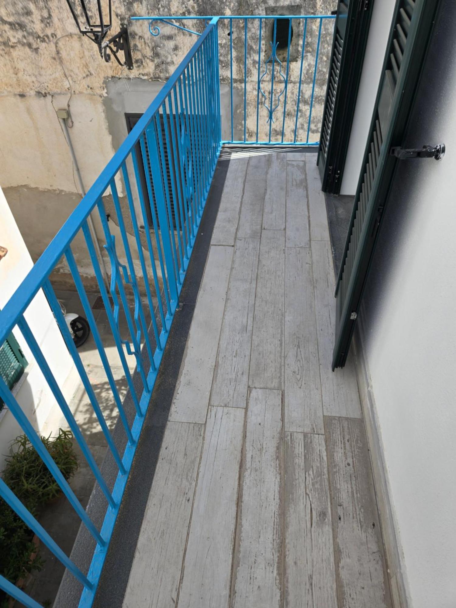 Villa La Casa Di Giuliana Primo Piano Con Balcone Isquia Exterior foto